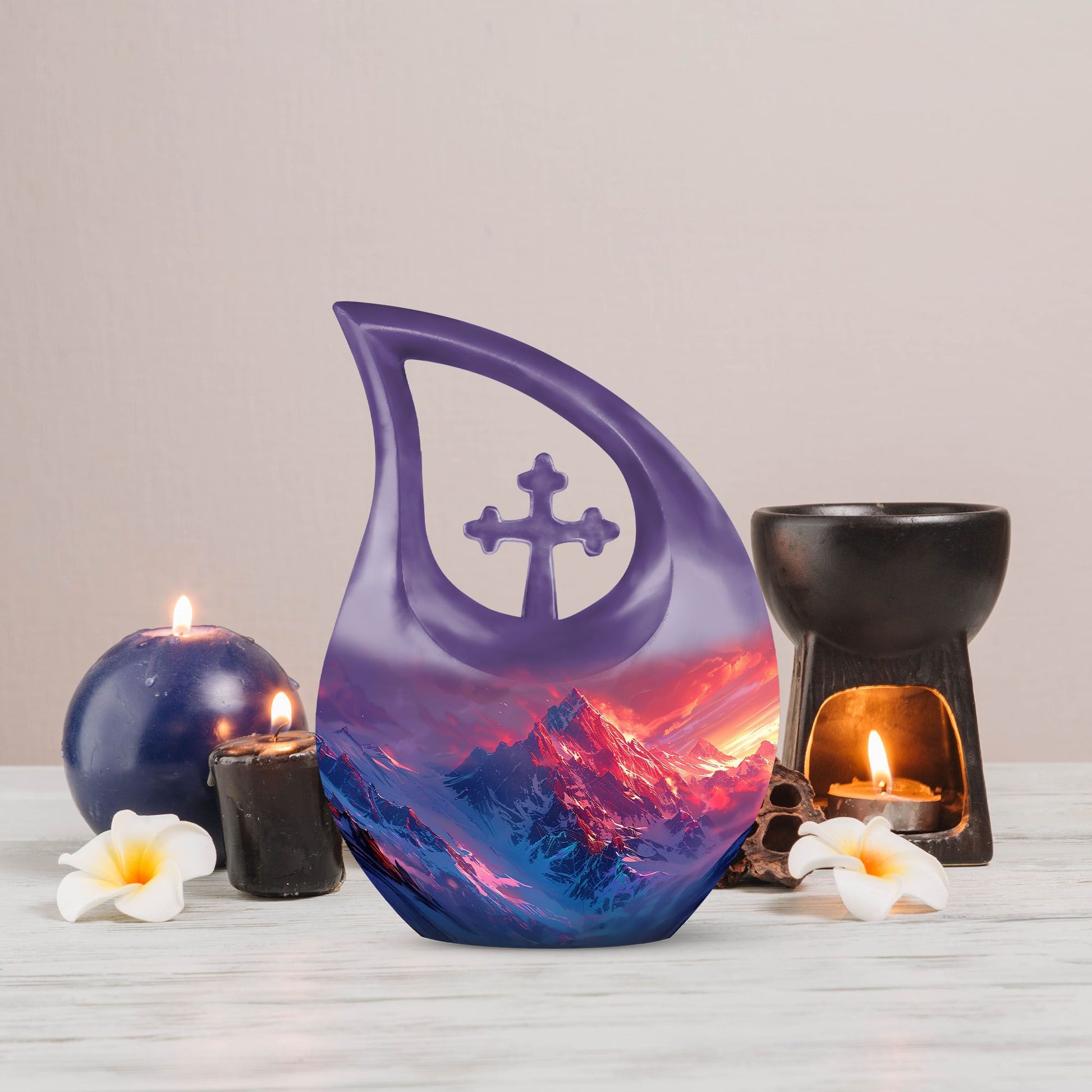 10-inch Mountains Urn 