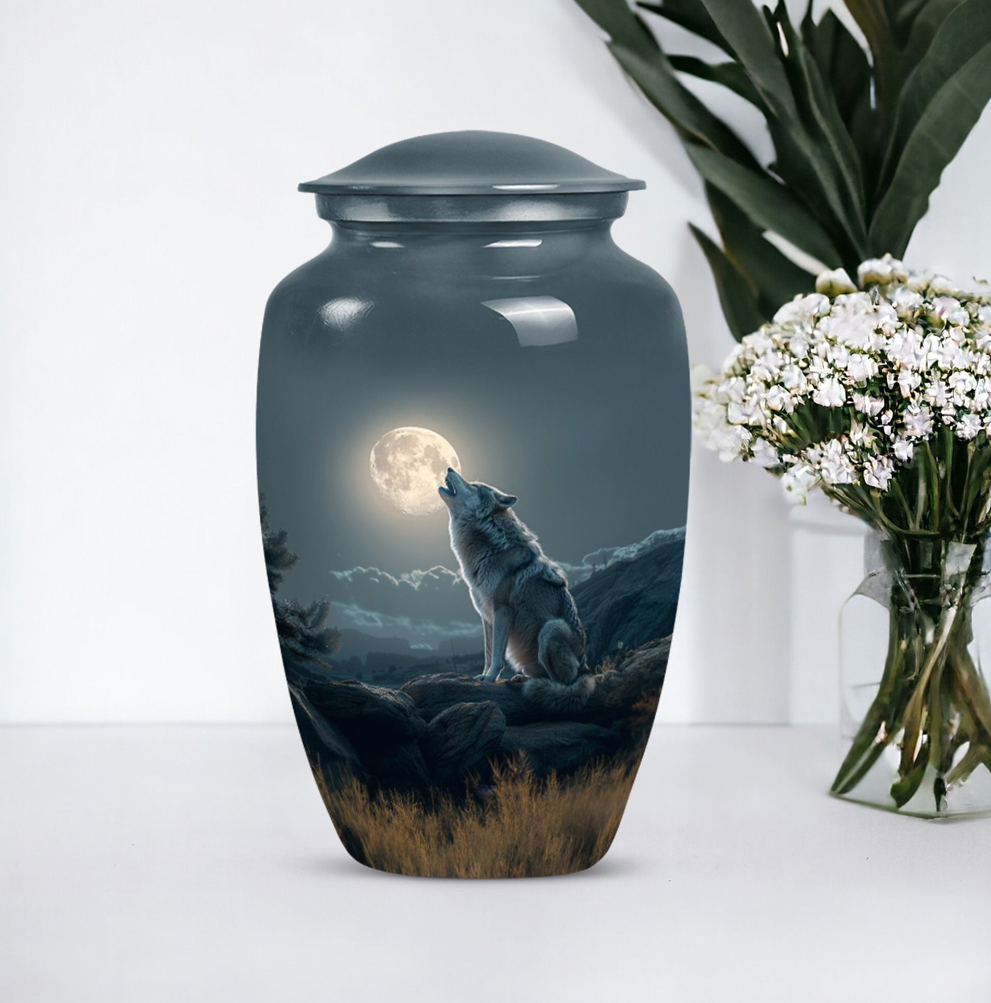 10-inch wolf howling memorial urn for burial, 