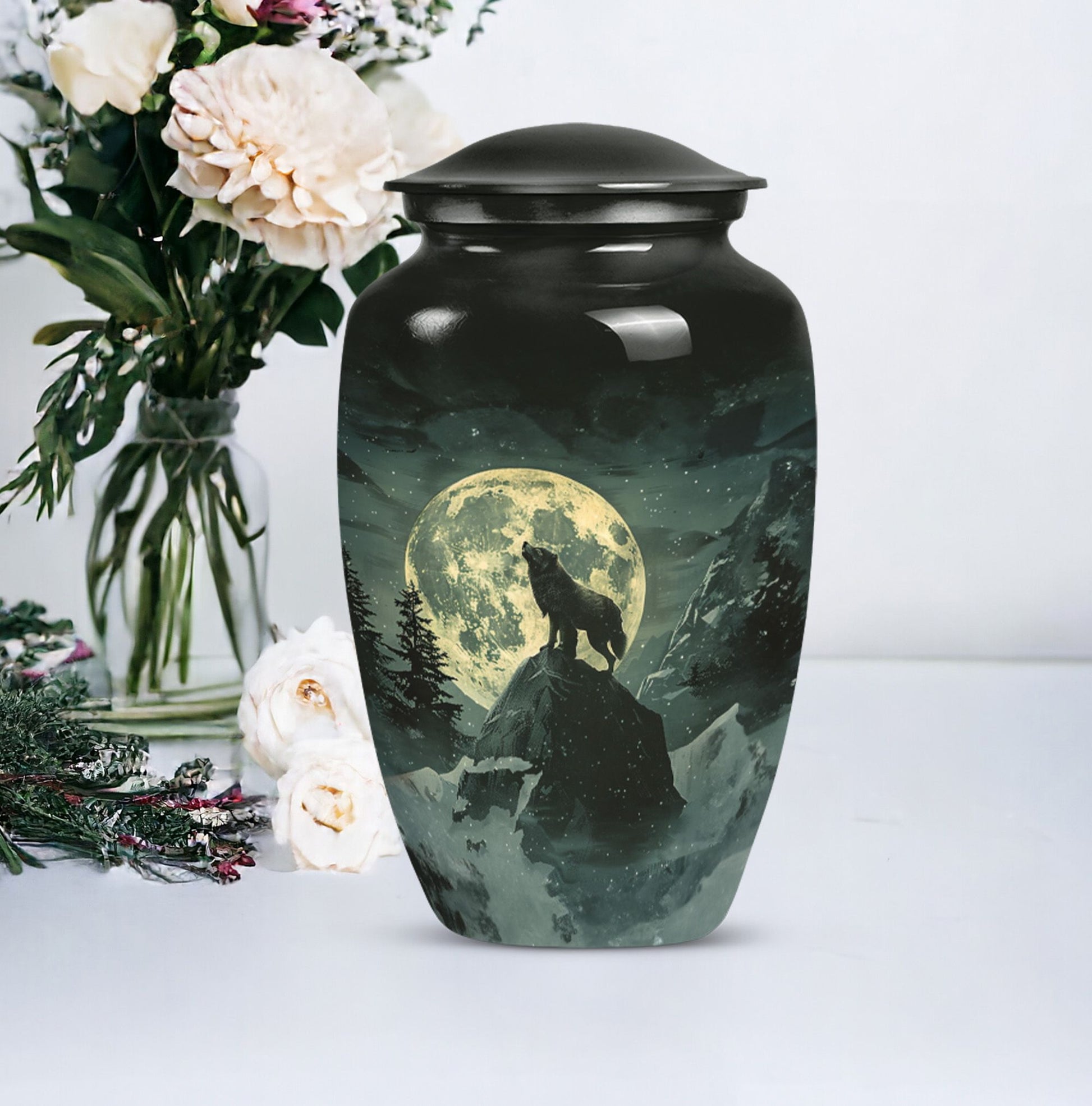 wolf howling theme for human ashes, Memorial Urns for Ashes