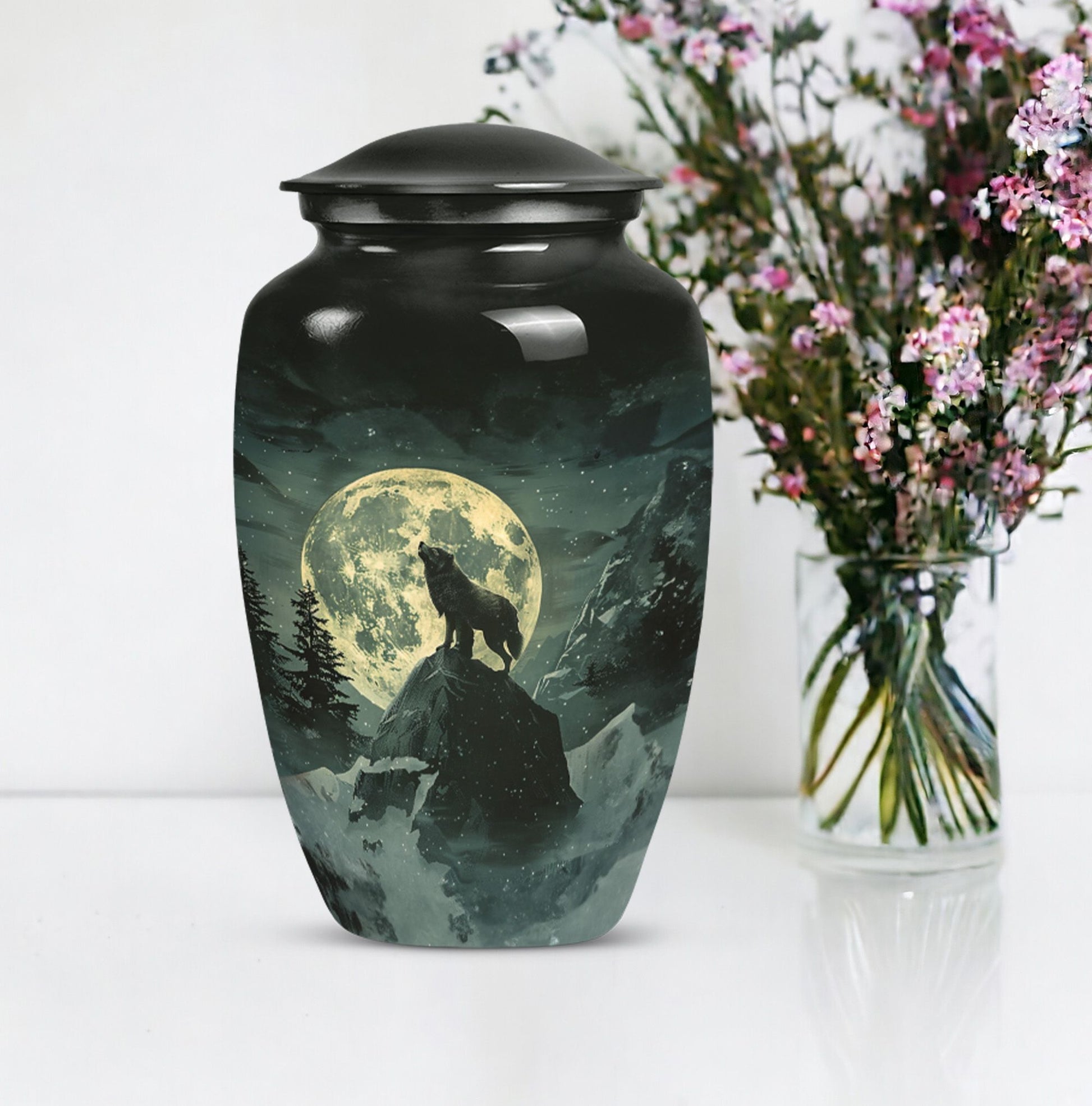 wolf howling theme for human ashes, Memorial Urns for Ashes