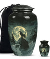 wolf howling theme for human ashes, Memorial Urns for Ashes