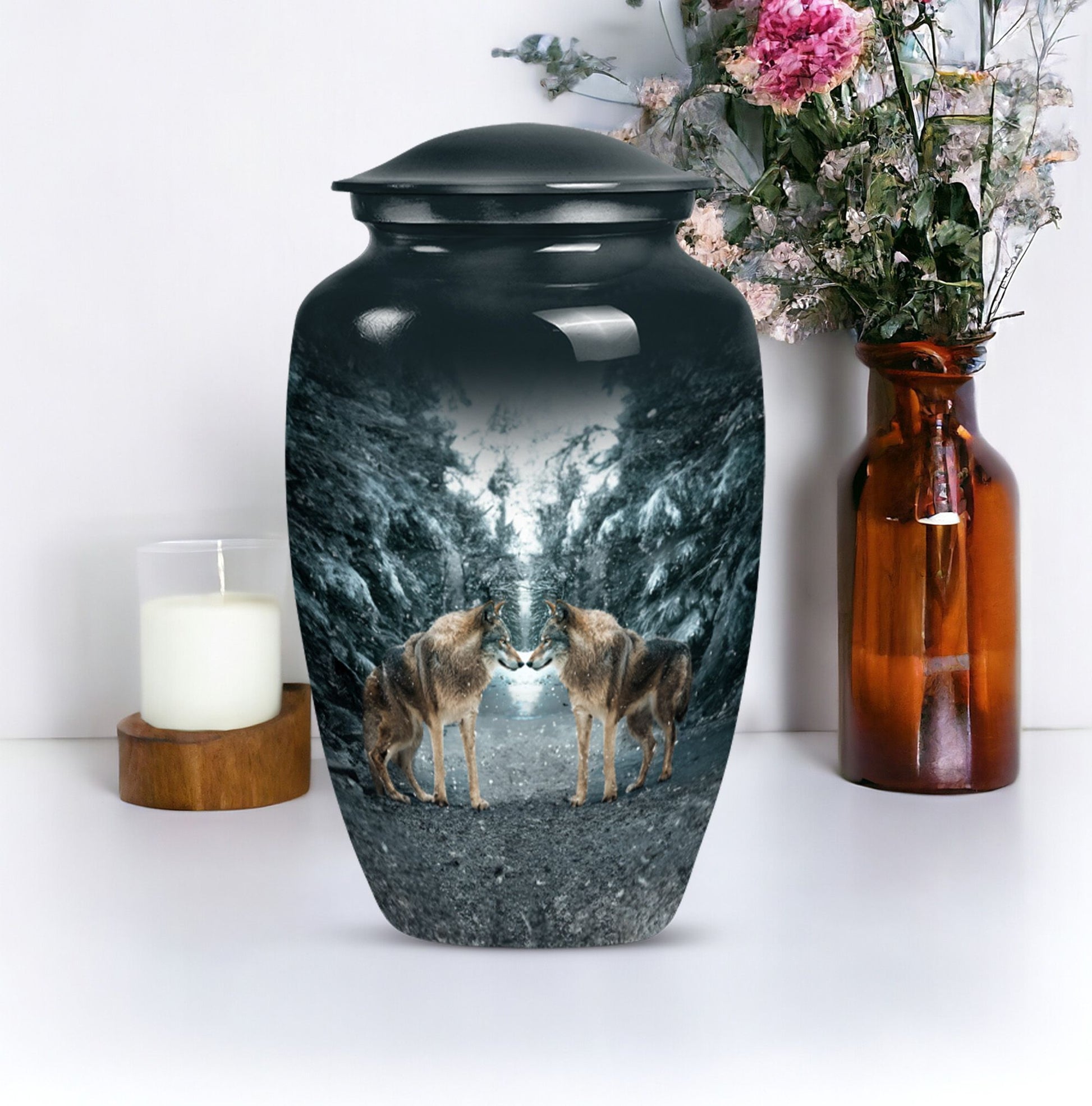 Wolf Howling Classic Urn, funeral urn for adult ashes