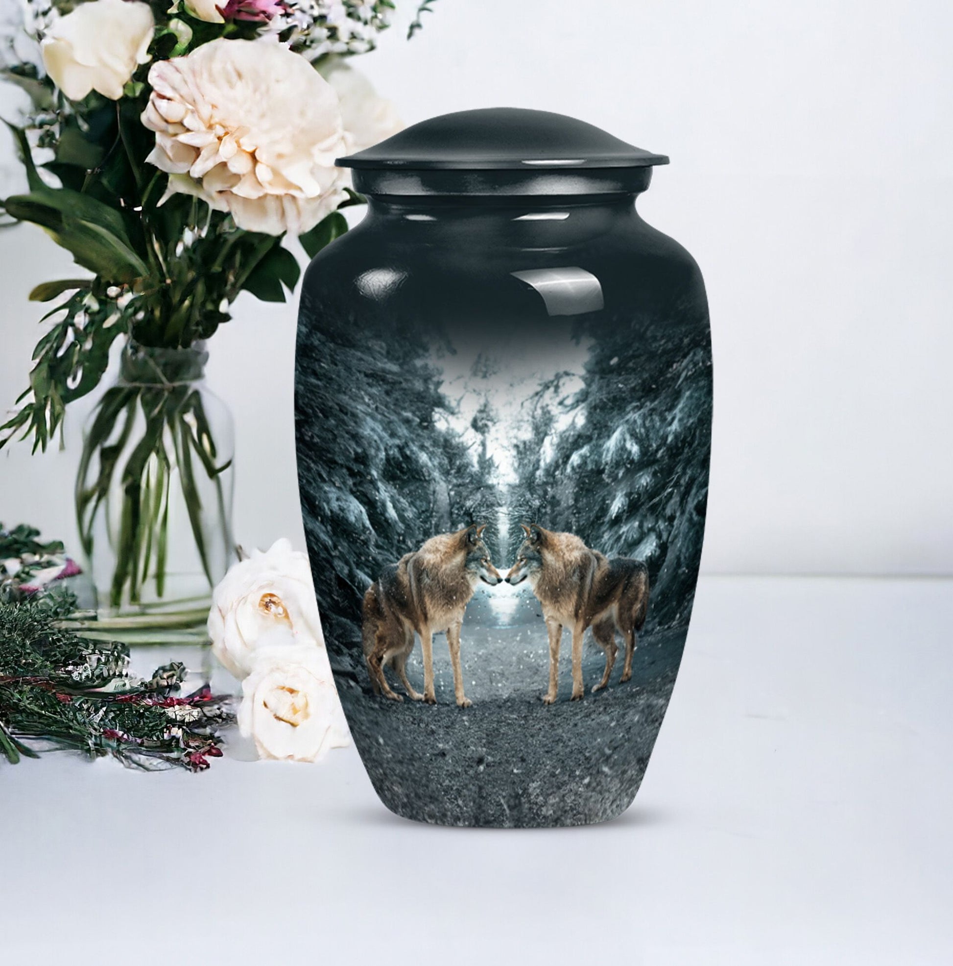 Wolf Howling Classic Urn, funeral urn for adult ashes