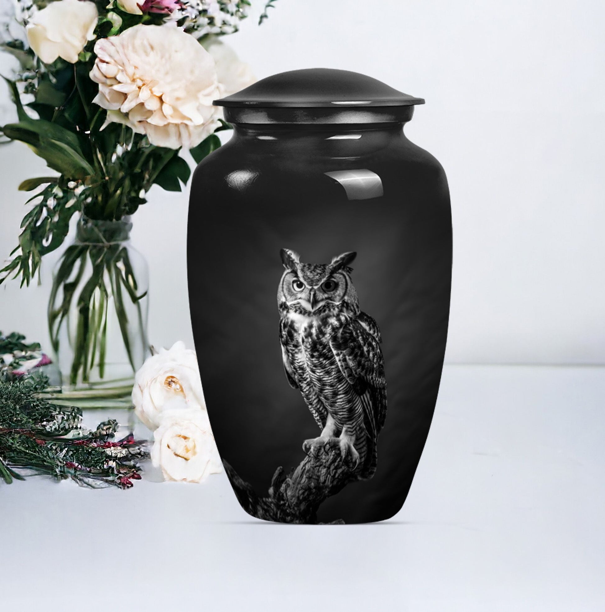 Large Owl urn